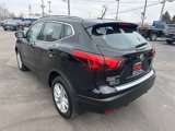 Used 2018 Nissan Rogue Sport SV w/ SV All-Weather Package image 4