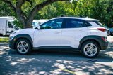 Used 2023 Hyundai Kona SEL image 2