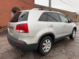 Used 2012 Kia Sorento LX w/ Convenience Pkg image 3