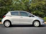 Used 2017 Toyota Yaris L image 2