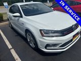 Used 2017 Volkswagen Jetta GLI image 3