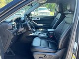 Used 2023 Ford Explorer Limited image 3