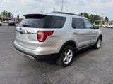 Used 2017 Ford Explorer XLT w/ Equipment Group 202A image 5