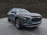 New 2025 Chevrolet Trax LT w/ LT Convenience Package image 2