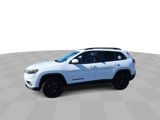 Used 2019 Jeep Cherokee Latitude Plus image 6