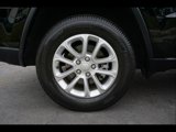 Used 2021 Jeep Grand Cherokee Laredo image 4