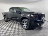 Used 2017 Nissan Titan PRO-4X image 4