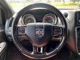 Used 2018 Dodge Grand Caravan SE image 2