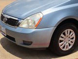 Used 2011 Kia Sedona LX image 3