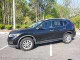 Used 2019 Nissan Rogue SV image 2