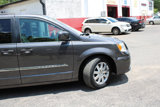 Used 2015 Chrysler Town & Country Touring image 4