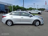Used 2021 Hyundai Accent SEL image 2