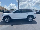 New 2025 Jeep Grand Cherokee Laredo image 4