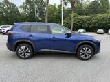 Used 2023 Nissan Rogue SV image 2