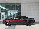Used 2014 Dodge Challenger SXT image 6