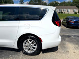 Used 2020 Chrysler Voyager LX image 5