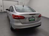 Used 2017 Ford Focus SE image 6
