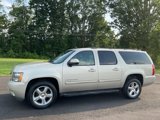Used 2013 Chevrolet Suburban LT image 2
