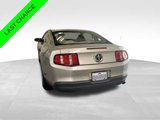 Used 2010 Ford Mustang Coupe image 4