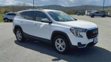 Used 2022 GMC Terrain SLE w/ Driver Convenience Package image 2
