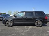 Used 2016 Dodge Grand Caravan SE image 2
