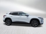 New 2025 Chevrolet Trax LT w/ LT Convenience Package image 2