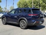 Used 2022 Nissan Pathfinder SV image 6