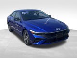 Used 2025 Hyundai Elantra Sport w/ Cargo Package image 2