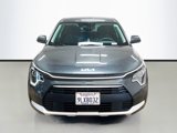 Used 2024 Kia Niro LX image 2