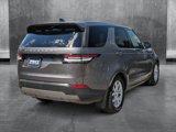 Used 2018 Land Rover Discovery SE image 5