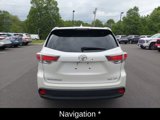Used 2015 Toyota Highlander XLE image 4