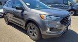 Used 2022 Ford Edge SEL w/ Sport Appearance Package image 5