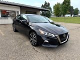 Used 2022 Nissan Altima 2.5 SR image 3