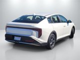 New 2025 Kia K4 LXS image 3