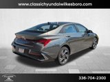 Used 2024 Hyundai Elantra SEL w/ Convenience Package image 5