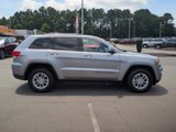 Used 2018 Jeep Grand Cherokee Laredo image 4