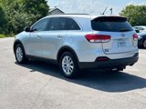 Used 2017 Kia Sorento LX image 5