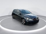 Used 2017 Volkswagen Golf S image 2
