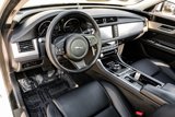 Used 2017 Jaguar XF Premium image 2
