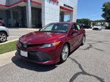Used 2020 Toyota Camry XLE image 2