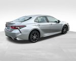 Used 2022 Toyota Camry SE image 4