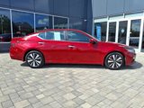Used 2022 Nissan Altima 2.5 SV image 2