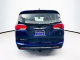 Used 2017 Chrysler Pacifica Touring-L Plus image 6