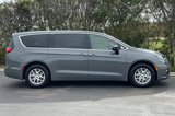 New 2025 Chrysler Pacifica Select image 3