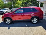 Used 2014 Kia Sorento LX image 2