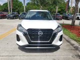Used 2023 Nissan Kicks S image 2