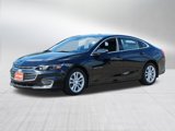 Used 2018 Chevrolet Malibu LT w/ Driver Confidence Package image 3