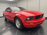 Used 2009 Ford Mustang Convertible image 2