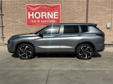 Used 2024 Mitsubishi Outlander SE image 2