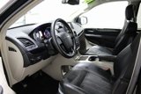 Used 2015 Chrysler Town & Country Limited image 3